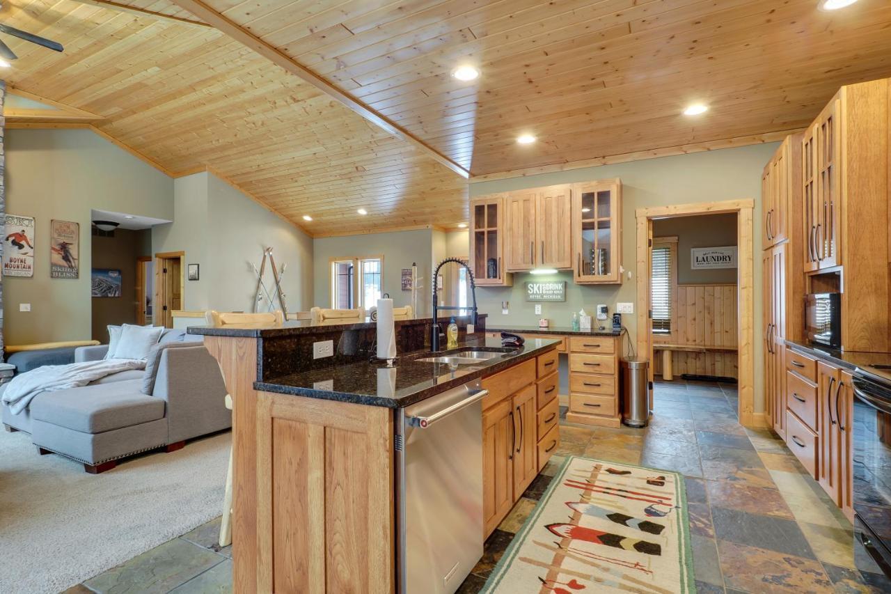 Kitz Retreat Villa Boyne City Luaran gambar